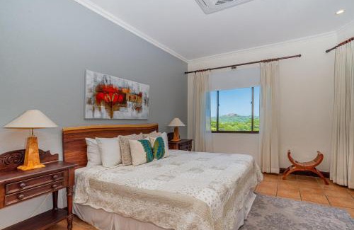 Brasilito Apartment | Boungainvillea 1203 Luxury Apartment - Reserva Conchal