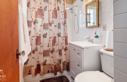 Calumet City House | Bountiful Abode: 2 BR Full Bsmt