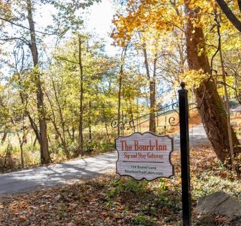 Waddy House | Bourb Inn