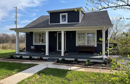Bardstown Cottage | Bourbon Country Cottage - perfect for exploring the Bourbon Trail