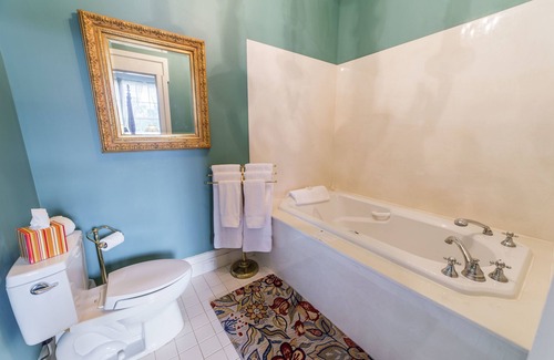 Bardstown Bed & Breakfast | Bourbon Manor B&B