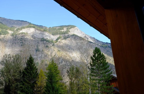 Le Bourg-d'Oisans Ski Chalet | BOURG D'OISANS : Le Centaurée ★ Chalet 12 people