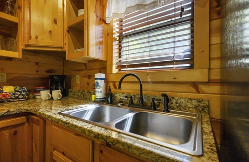 Hochatown Cabin | Bout Time Cabin in the Wood With Free Wifi and Private Hot Tub by Redawning