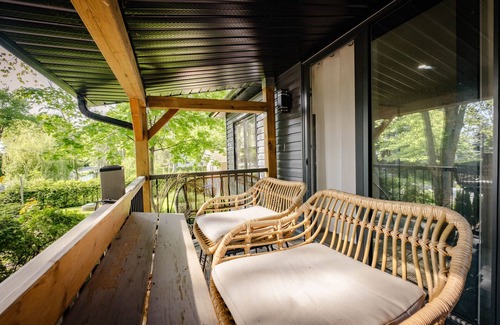 Brechin Cottage | Boutique 3-Bedroom Cottage w/Water Access & HotTub