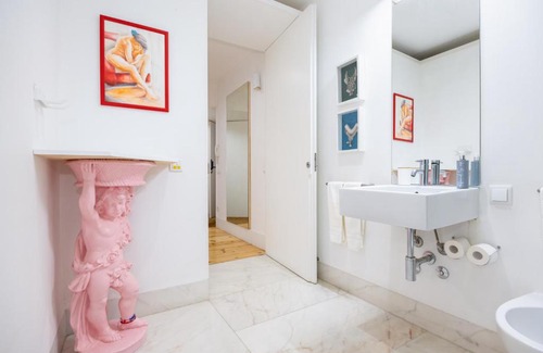 Misericordia Apartment | Boutique Apartment in the Heart of Lisbon ! Lemonn B