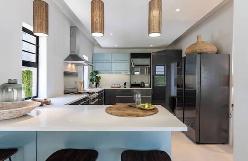 Hout Bay Villa | Boutique Coastal Retreat