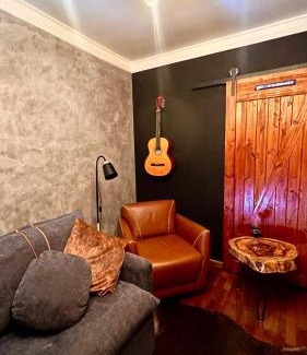 Alto do Capivari Apartment | Boutique Flat com Banheira Lareira e Piscina Aquecida