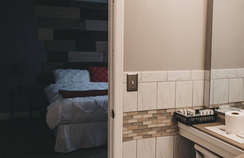 Grand Rapids Apartment | Boutique Hotel 2 Bedroom Suite