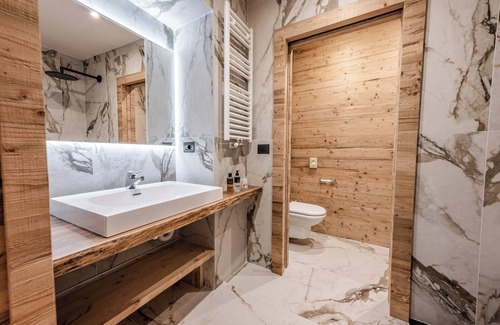Mezzana Hotel | Boutique Hotel and Chalets Salvadori