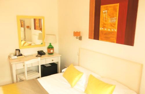 Batalha Hotel | Boutique Hotel Casa do Outeiro - Arts & Crafts