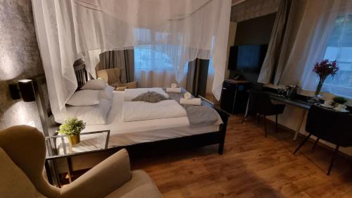 District XXII Hotel | Boutique Hotel & Event Center