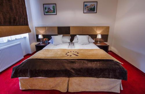 Srodmiescie Apartment | Boutique Hotel's II Rewolucji