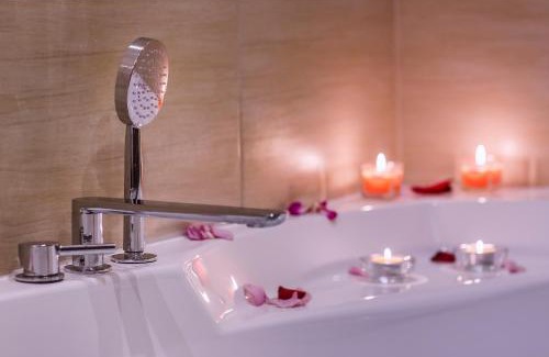 Srodmiescie Apartment | Boutique Hotel's II Rewolucji