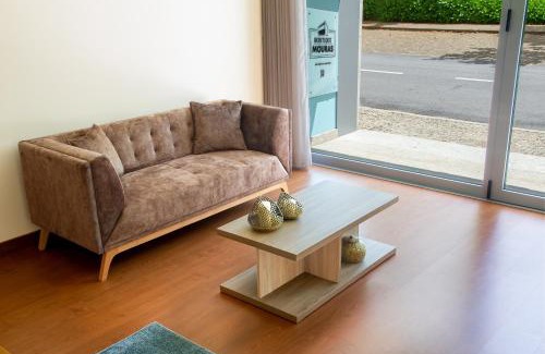Molares Bed & Breakfast | Boutique Mouras