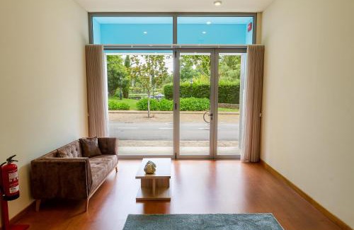 Molares Bed & Breakfast | Boutique Mouras