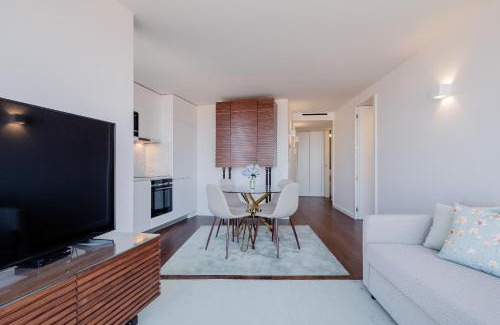Foz do Douro Apartment | Boutique Rentals- Bliss By The Sea Apt- Ocean views in Foz Beach