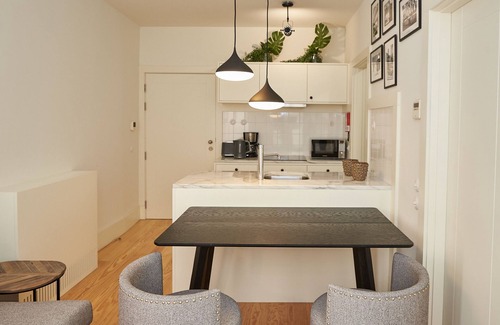 Centro / Baixa Apartment | Boutique Rentals- Flores Classic w/balcony