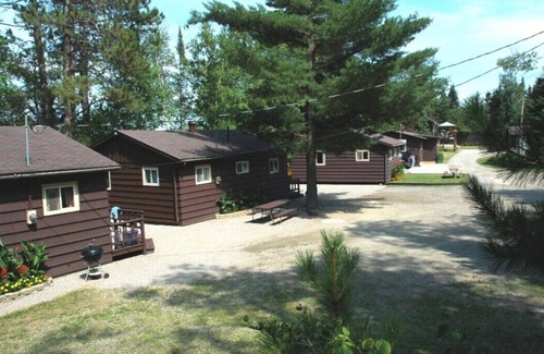 Ely Cabin | Boutique Resort, 2 bedroom cabin in the North Woods of Minnesota