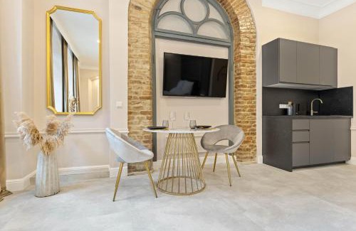 Innenstadt Apartment | BOUTIQUE ROOMS I Luxus Suite I Center I Boxspring