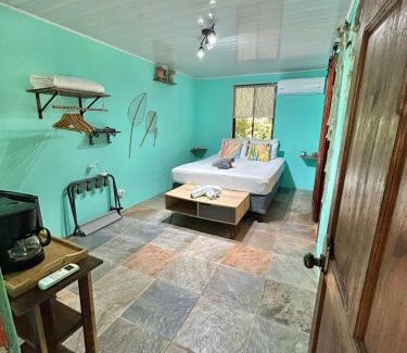 Dominical Hotel | Boutique Rooms River Front at La Junta