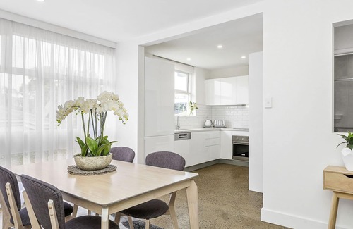 Brighton House | BOUTIQUE STAYS - Brighton By Sea