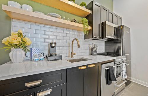 Sandusky House | Boutique Style Condo Near Downtown Waterfront