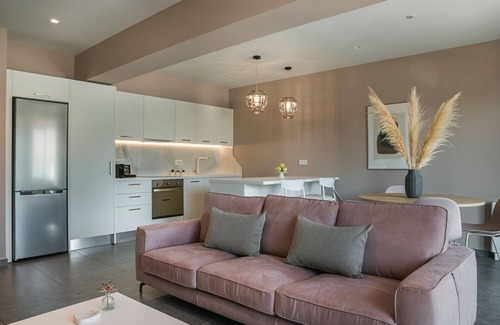 Argostoli Town Apartment | Boutique Suite-2 bedroom-Sea View/100m²