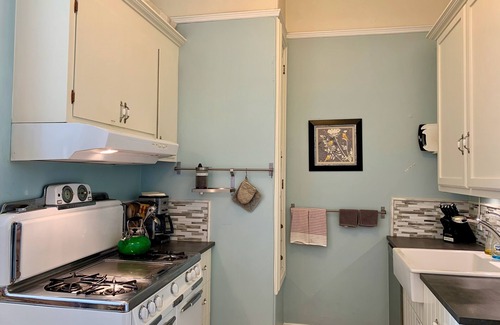 Ocean View and Fourth Street Apartment | Boutique Unit in an Elegant West Berkeley Victorian.