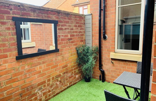 Lincoln House | Boutique Uphill House 7min Walk to Cathedral Square