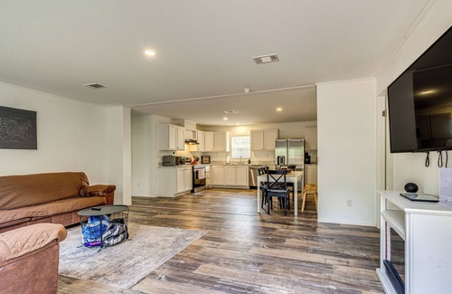Citrus Springs House | ‘Bovee’s Riverhouse’ Dunnellon Family Getaway!
