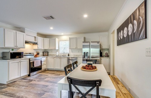 Citrus Springs House | ‘Bovee’s Riverhouse’ Dunnellon Family Getaway!