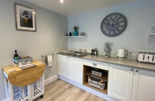Bridport House | Bow Cottage