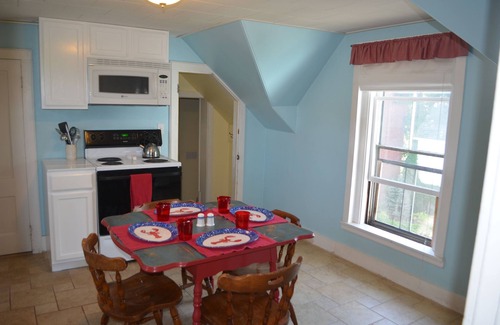 Brunswick Apartment | Bowdoin College - Historic Brunswick - Gateway to Midcoast Maine