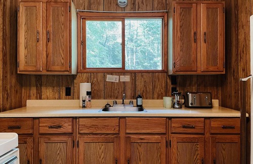 Sioux Narrows Nestor Falls Cabin | Bowerbird Beach Camp Cabin #5