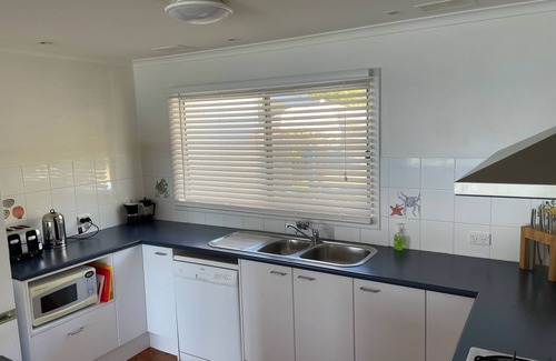 Penneshaw House | Bower by the Sea. Your home away from home.