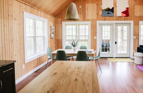 Arnes Cabin | Bowerbird Stays Bright and Playful Cabin