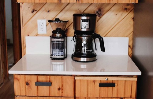 Arnes Cabin | Bowerbird Stays Cool & Cozy Cabin
