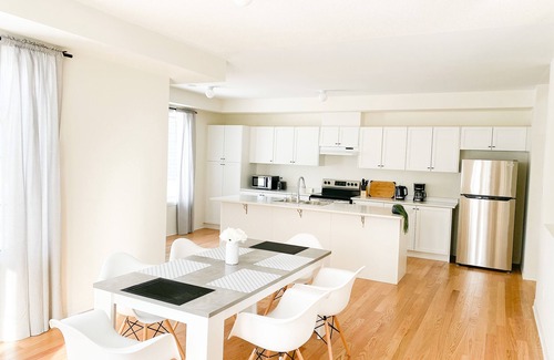 Bowmanville House | Bowmanville Home