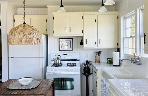 Vinalhaven House | Bowsprit Point on Crockett's Cove