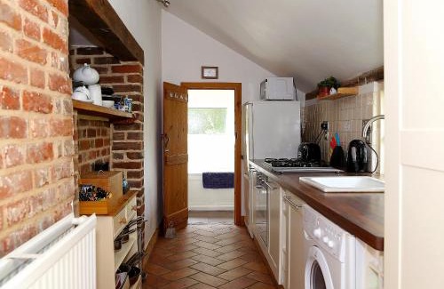 Eastling House | Box Cottage