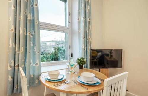 Largs House | Boyd Apartment