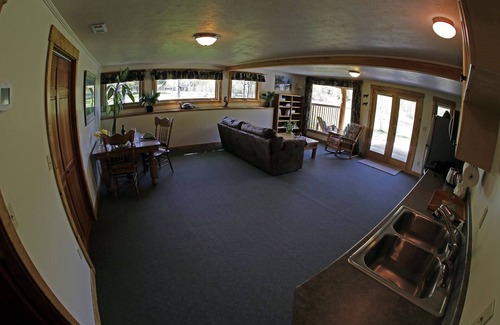 Bozeman Apartment | Bozeman Retreat close to University, Trails, Museum, Oracle