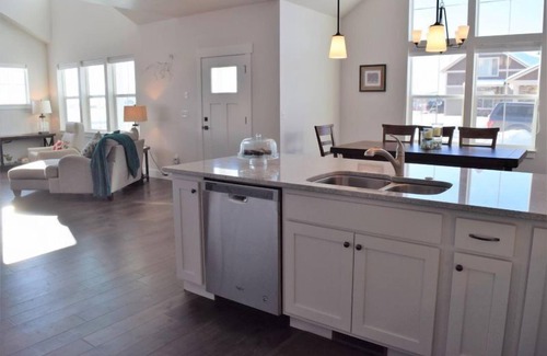 Bozeman House | Bozeman Southside Retreat- 30+ Night Rental Home on Bozeman's South Side