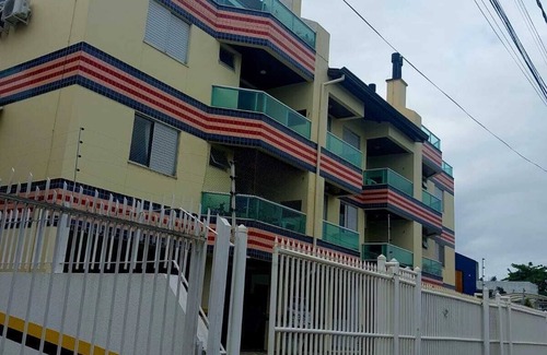Barra da Lagoa Apartment | Cozy penthouse in Barra da Lagoa - 200m from the beach.