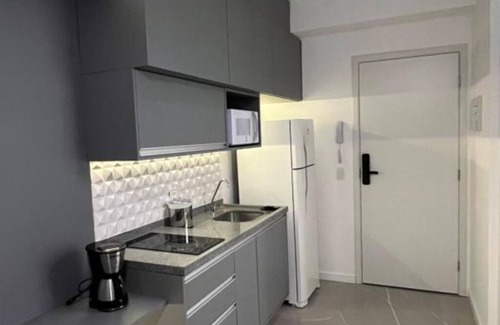 Central Zone Apartment | Gray and Green one Apartamento Novo, Moderno com Varanda