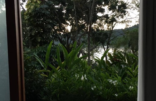 Barra do Sahy House | Barra do Sahy - 5-Suite House with Sea View.