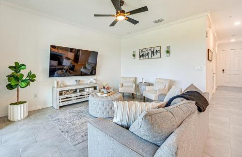 Lakewood Ranch Apartment | Bradenton Condo on Golf Course Steps to Pool!