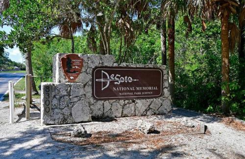 Bradenton House | Bradenton Escape with Private Heated Pool
