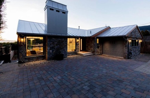 West Vancouver Villa | Braeside West Vancouver