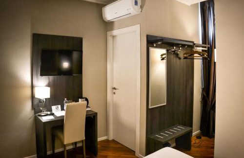 Pagani House | Brain Rooms & Suite